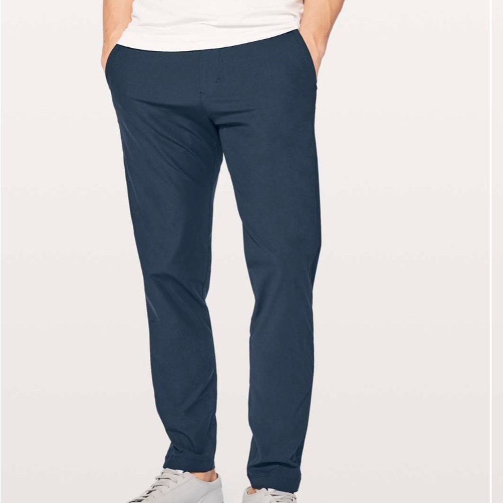 Lululemon Commission Pant Slim *Warpstreme 34"
True Navy